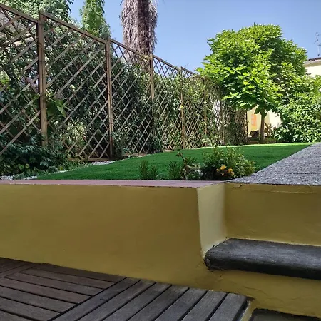 Movie Star With Garden Florenz