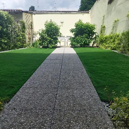 Movie Star With Garden Apartment
