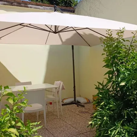Movie Star With Garden Apartamento *